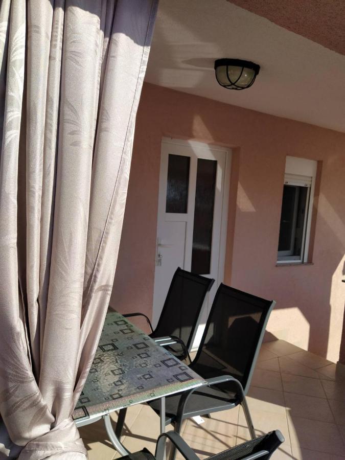 Apartmani Ruza Вир Екстериор снимка
